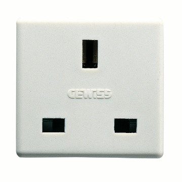 GEWISS GW20208, Priză standard britanică 250V c.a., 2P+E 13A, 2 module, Sistem alb
