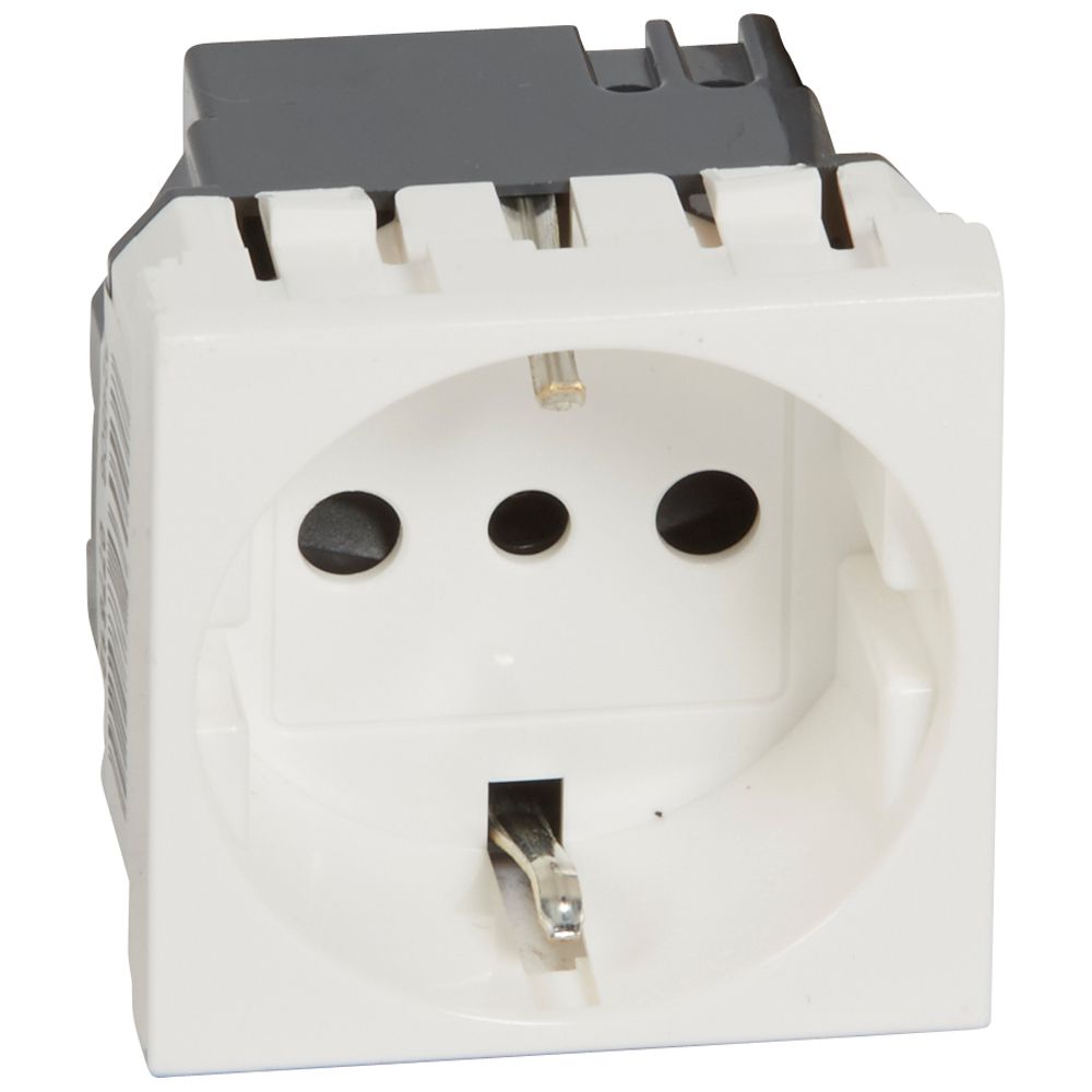 LEGRAND 077512, Italian Standard Socket, 2P+E 16 A, Screw Terminals, 1 Module, White