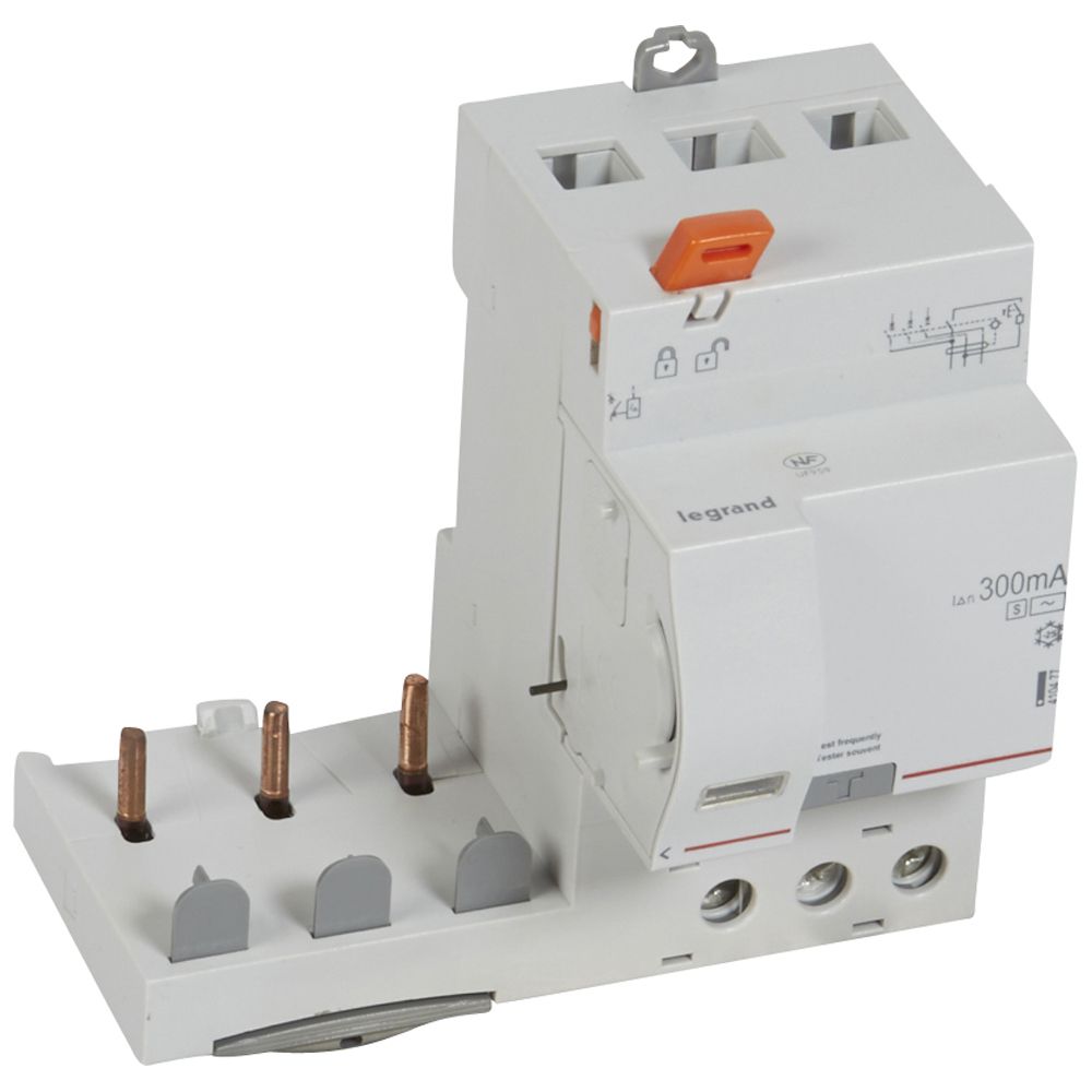 LEGRAND 410477, Differential Block, 3P, 400 V, 63 A, 300 mA Selective, Type AC, 1 DX³ Module