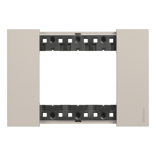 [PTG013.01876] BTicino KA4803KM, L.Now, Ramă 3 Module, Sand