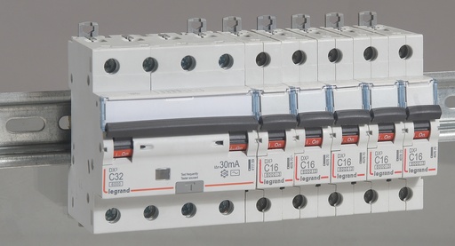 [PTG163.02102] LEGRAND 411189, RCBO DX³ 6000, 10 kA, 4P, 400 V, 32 A, 30 mA, Type AC