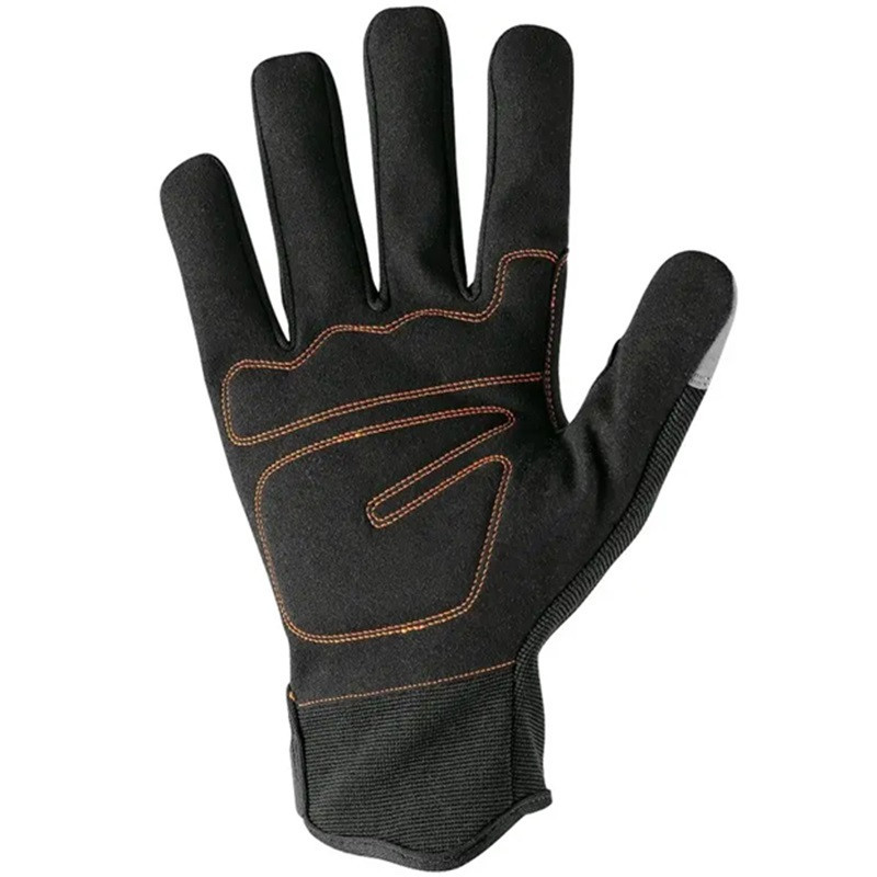 Orange Gloves, Magnes