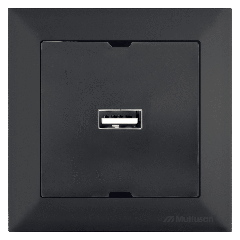 CANDELA Velvet Black – 1 x USB Socket, MUTLUSAN
