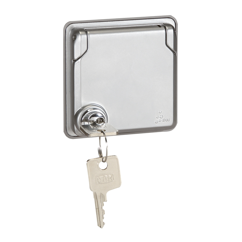 Legrand 077837, Priza Standard German Soliroc Standard German 2P + E IP 55 Cu Capac, Blocabil