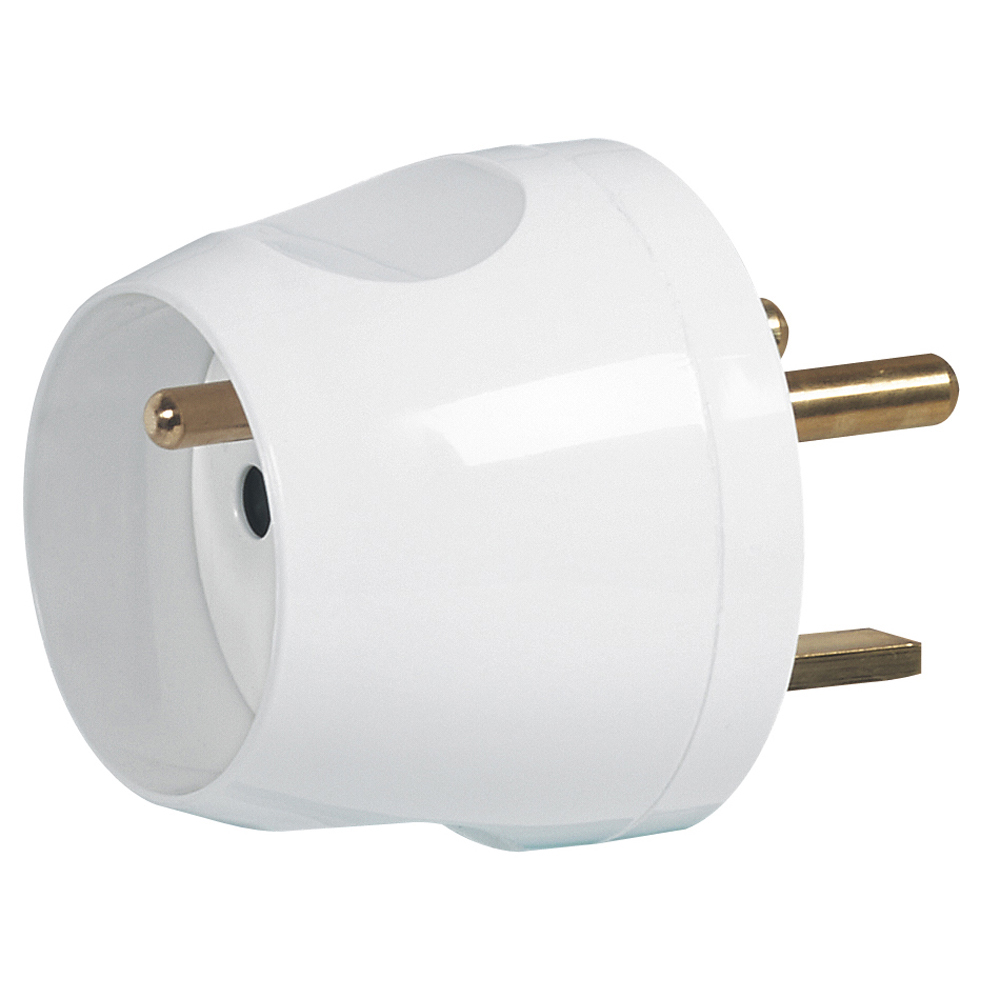 LEGRAND 090037, 2P+T Adapter, 1 X 16 A Plug Connection On 1 X 20 A Socket, White