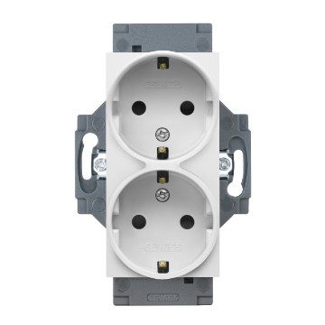[PTG229.00218] GEWISS GW35204W, German Standard Socket Outlet 250V Ac, Screw Terminals, Front Tightening Terminals, Double, 2P+E 16A, White, Dahlia