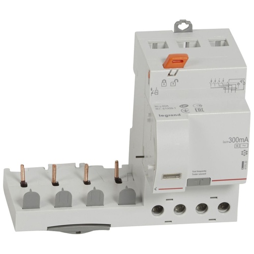 [PTG163.02160] LEGRAND 410520, Differential Block Adapted DX³-screw, 4P, 400 V, 40 A, Type AC, 300 mA Selective, Breaker 1 Module/Pole, Wired Version